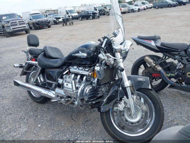  Salvage Honda Gl1500
