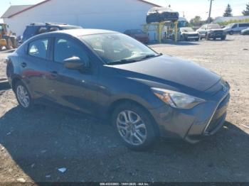  Salvage Toyota Yaris