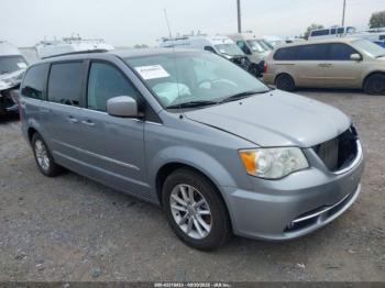  Salvage Chrysler Town & Country