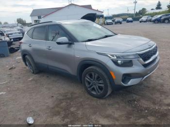  Salvage Kia Seltos
