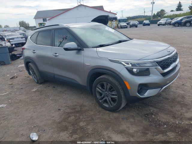  Salvage Kia Seltos