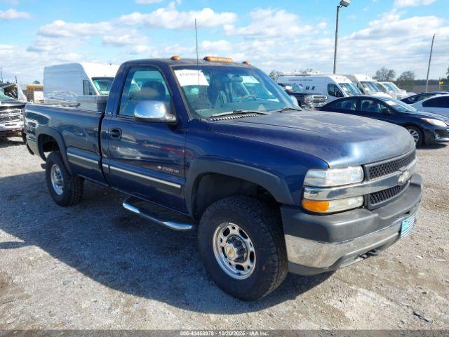 Salvage Chevrolet Silverado 2500