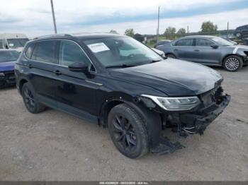  Salvage Volkswagen Tiguan