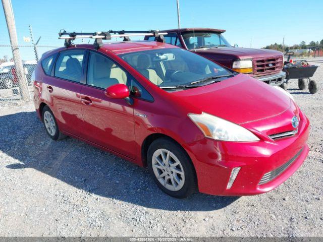  Salvage Toyota Prius v