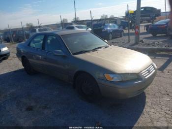  Salvage Toyota Camry