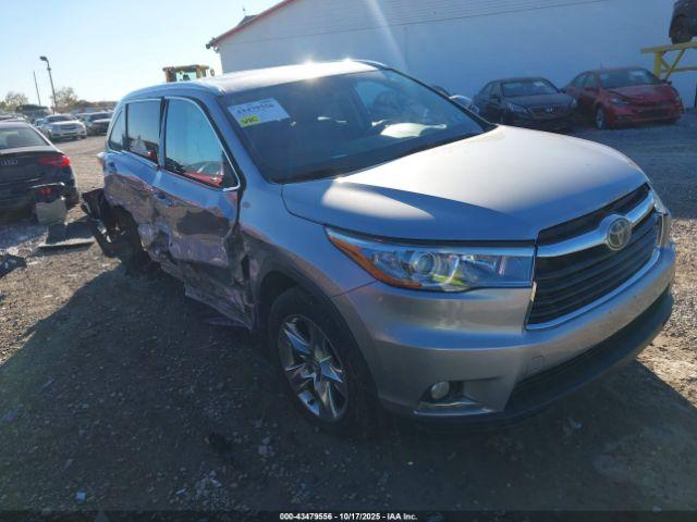  Salvage Toyota Highlander