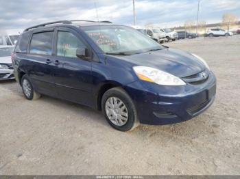  Salvage Toyota Sienna
