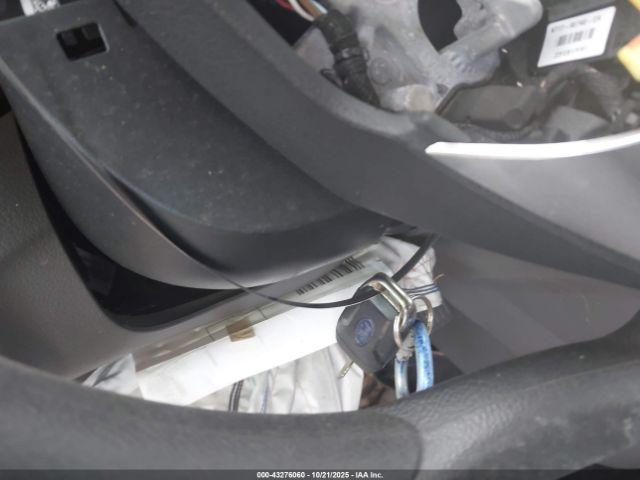 Ford Transit Xlt Image 8