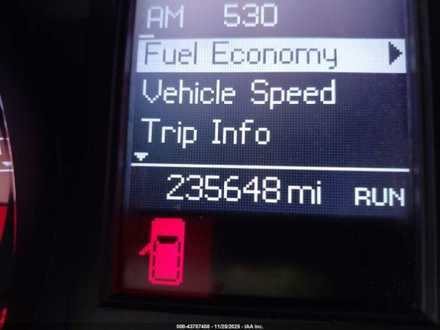 Chrysler Town & Country Limited Image 6