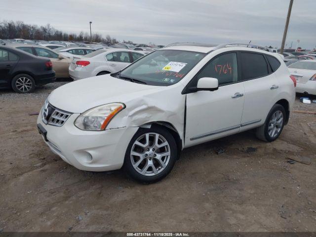 Nissan Rogue Image 3