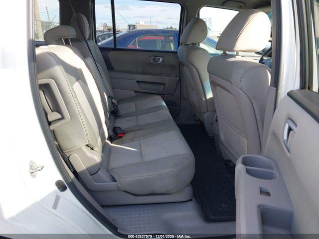 Honda Pilot Lx Image 13