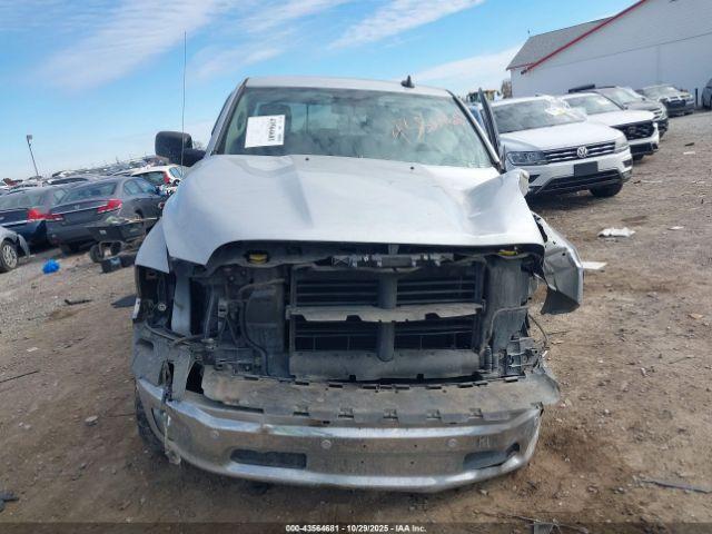 Ram 1500 Big Horn  4x4 5'7 Box Image 15