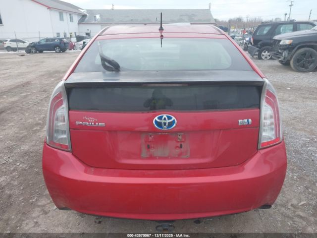 Toyota Prius Two Image 9