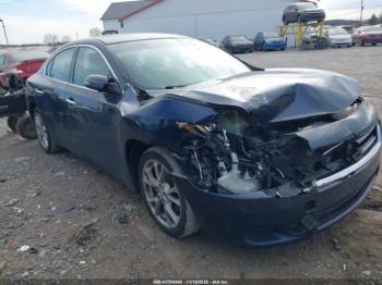  Salvage Nissan Maxima