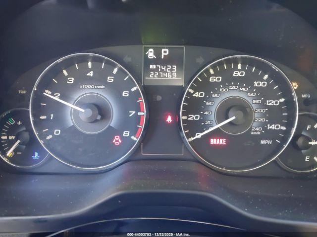 Subaru Outback 2.5i Premium Image 11