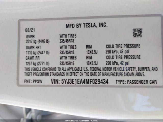 Tesla Model 3 Standard Range Plus Rear-wheel Drive Image 9