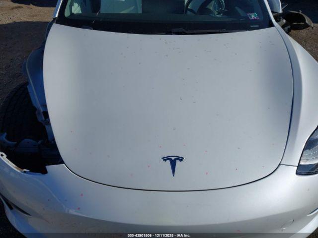 Tesla Model 3 Standard Range Plus Rear-wheel Drive Image 10