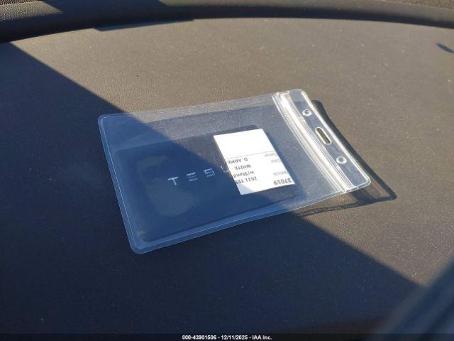 Tesla Model 3 Standard Range Plus Rear-wheel Drive Image 7