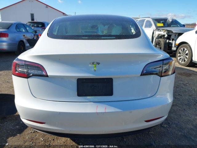 Tesla Model 3 Standard Range Plus Rear-wheel Drive Image 13