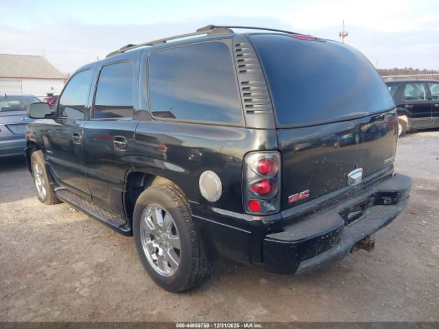 GMC Yukon Denali Image 4