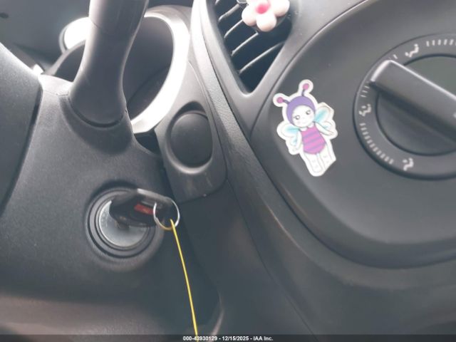 Nissan JUKE S Image 10