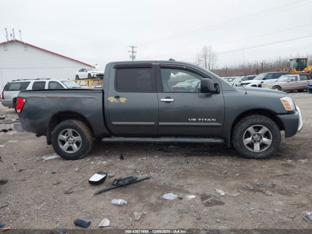 Nissan Titan Se Image 12