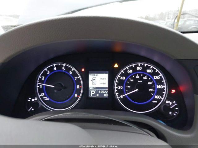 INFINITI G37x Image 3