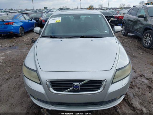 Volvo S40 2.4i Image 9