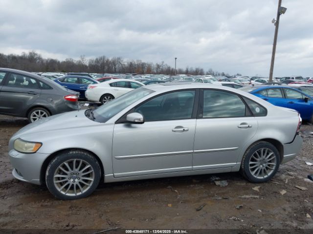 Volvo S40 2.4i Image 12