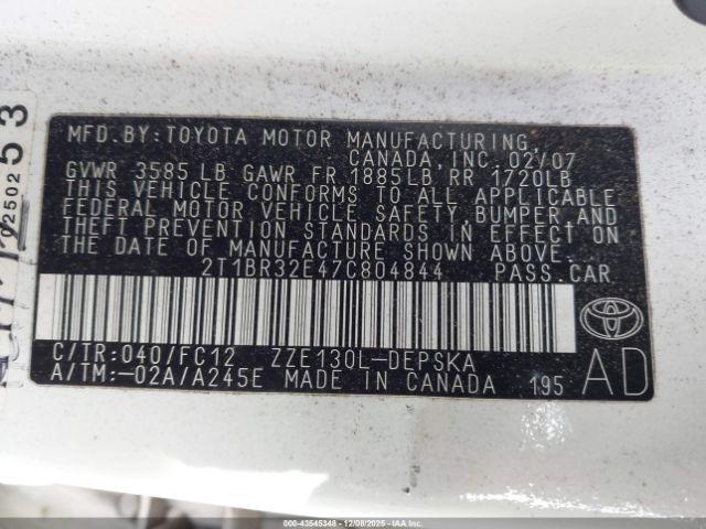 Toyota Corolla S Image 11