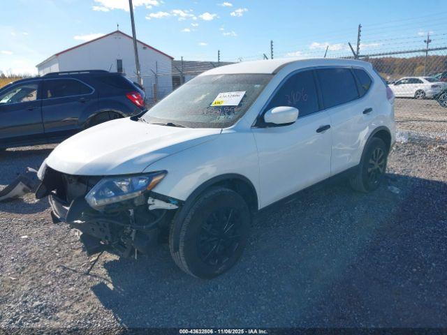 Nissan Rogue S Image 5