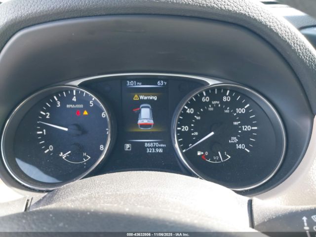 Nissan Rogue S Image 16