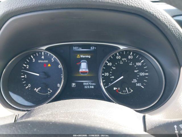 Nissan Rogue S Image 16