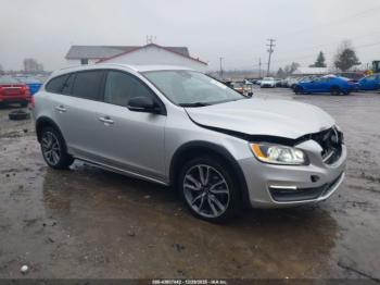  Salvage Volvo V60 Cross Country