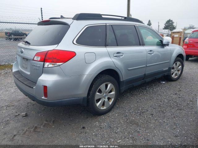 Subaru Outback 3.6r Limited Image 2
