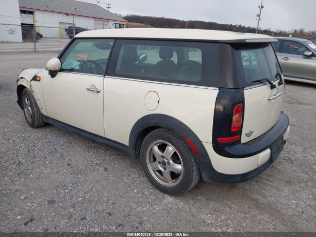 MINI Cooper Clubman Image 2