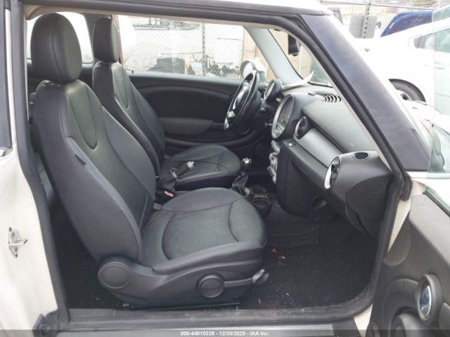 MINI Cooper Clubman Image 3