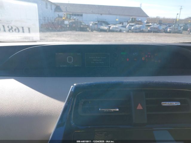 Toyota Prius Xle Awd-e Image 13