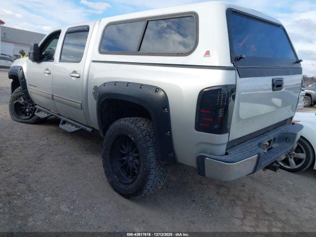 Chevrolet Silverado 1500 Lt Image 14