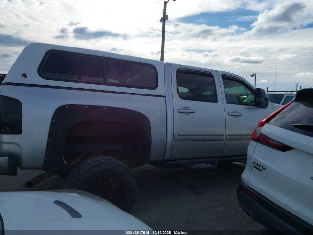 Chevrolet Silverado 1500 Lt Image 16