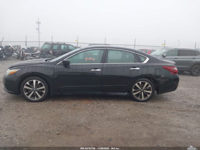 Nissan Altima 2.5 Sr Image 5