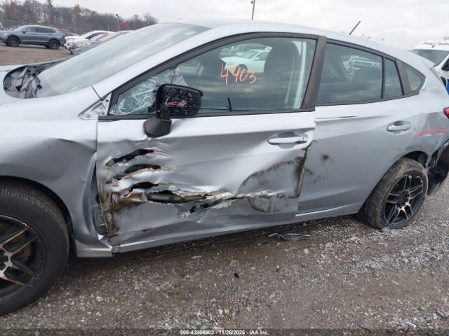 Subaru Impreza 2.0i Image 4