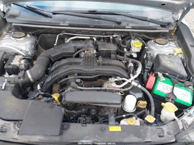 Subaru Impreza 2.0i Image 11