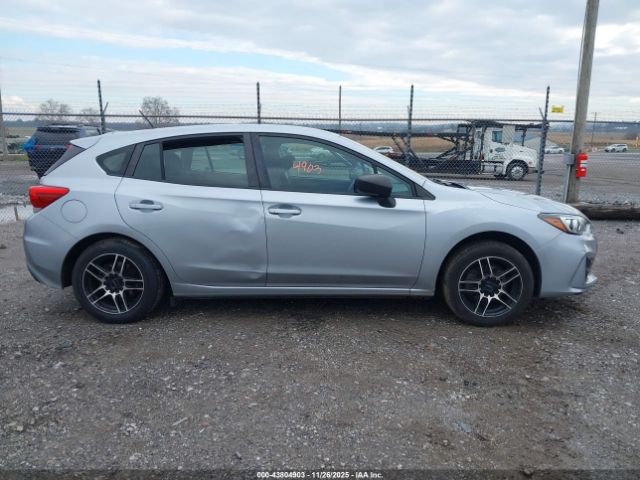 Subaru Impreza 2.0i Image 10