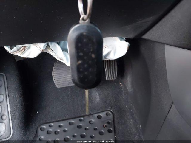 FIAT 500L Trekking Image 8