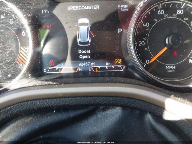 Jeep Cherokee Limited Image 12