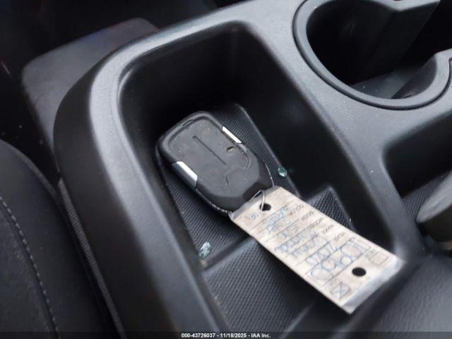 Chevrolet Silverado 1500 4wd  Short Bed Rst Image 7