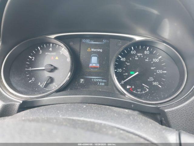 Nissan Rogue S Image 4