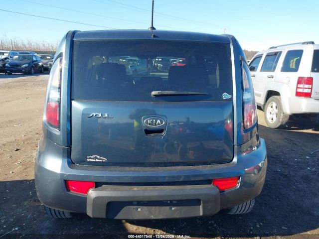 Kia Soul + Image 13