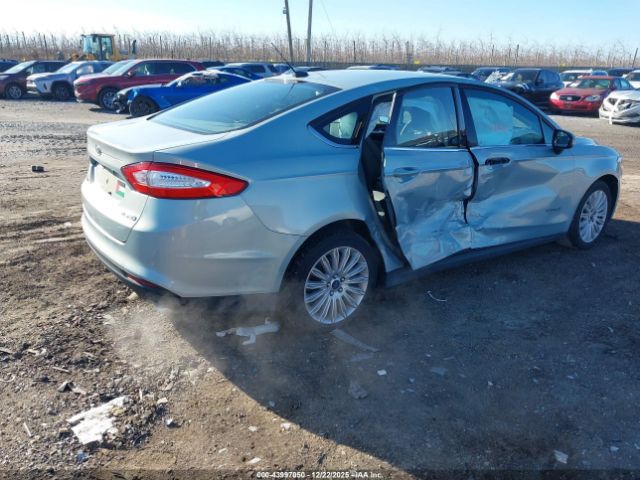 Ford Fusion S Image 4